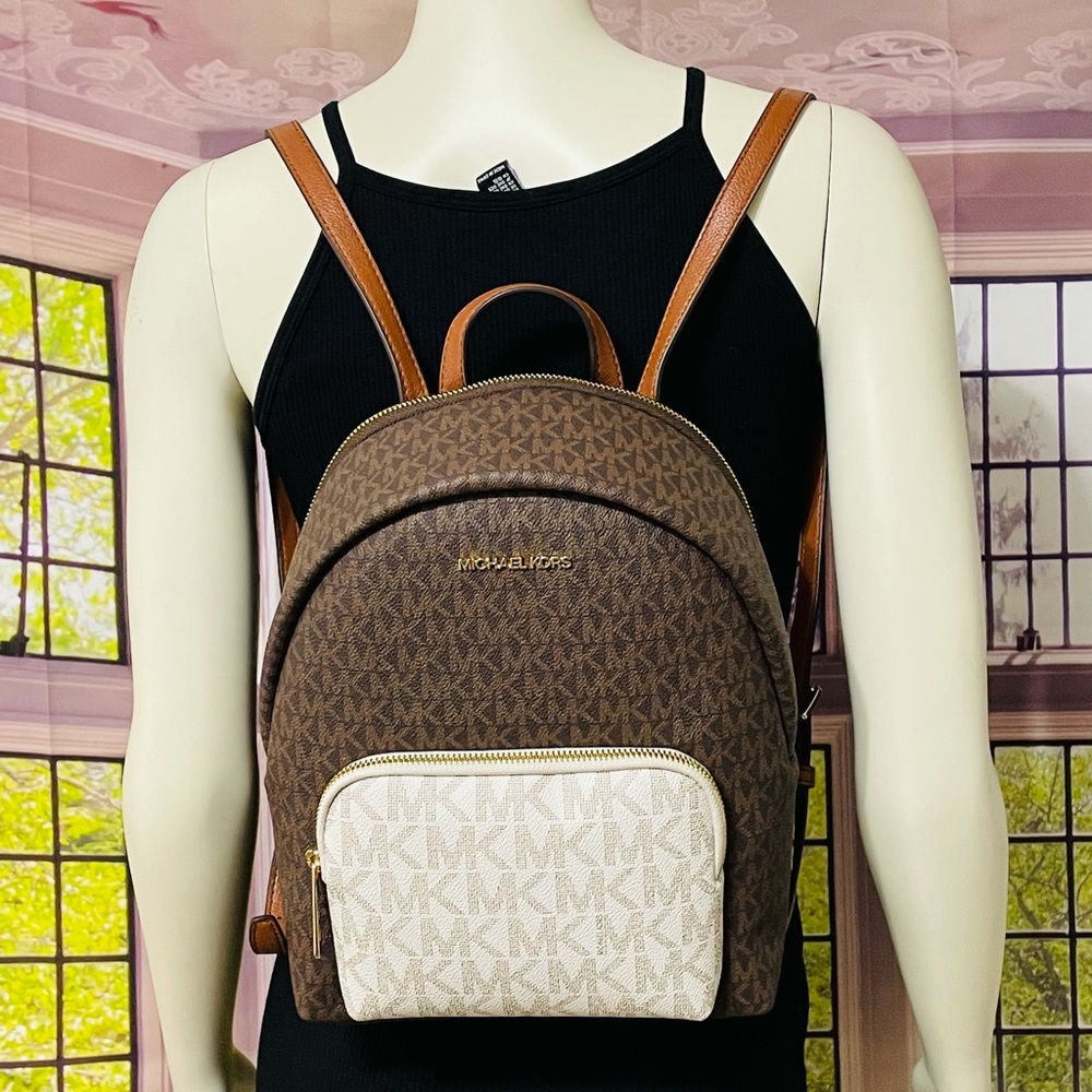 Michael Kors Erin Medium Vanilla Multi Backpack - Picture 13 of 15